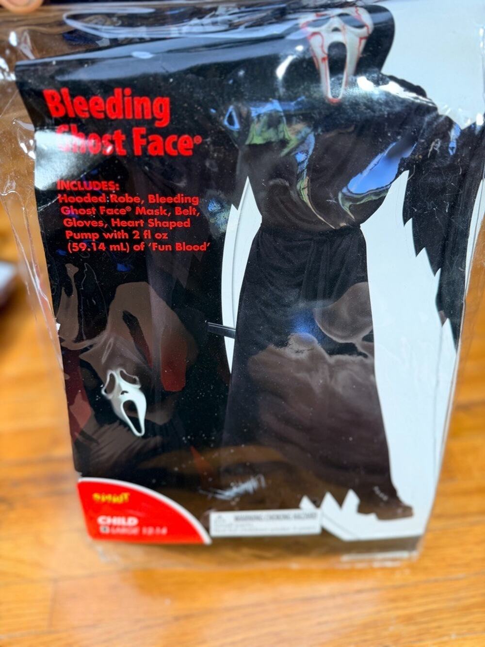 Spirit Halloween Bleeding Ghostface Costume Size Child Large (12-14), Used E
